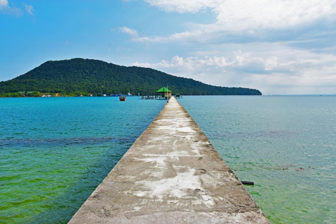 Auberge de jeunesse Mad Monkey Koh Rong Samloem à Koh Rong Sanloem Extérieur photo
